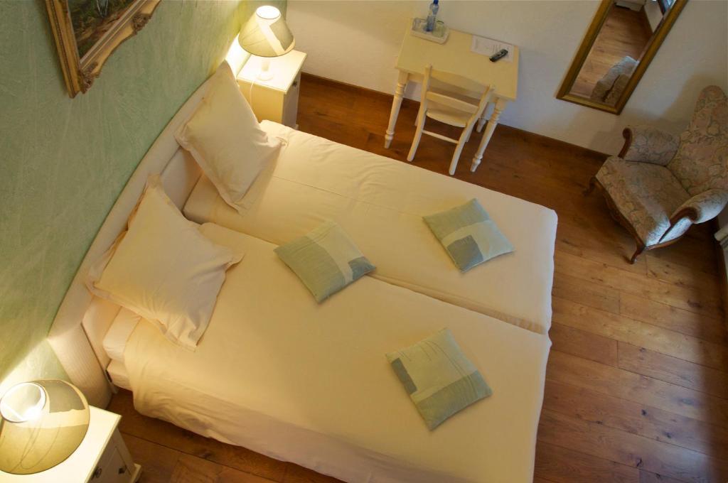 تو B&B La Roustiere الغرفة الصورة
